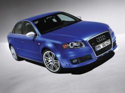 Audi RS4 II (B7) Седан