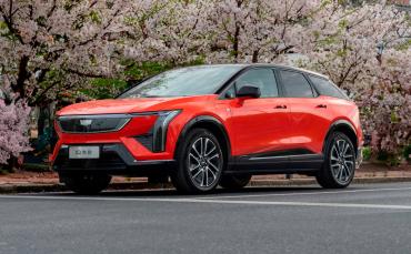 Cadillac Optiq  Внедорожник 5 дв.