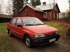 Daihatsu Charade III Седан Daihatsu Charade III Седан