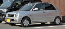 Daihatsu Opti Седан