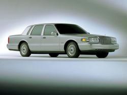 Lincoln Town Car II