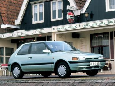 Mazda 323 bg Хэтчбек 3 дв.