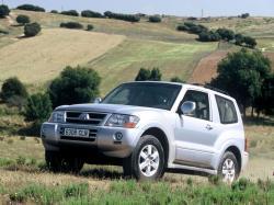 Mitsubishi Montero III Внедорожник 3дв.
