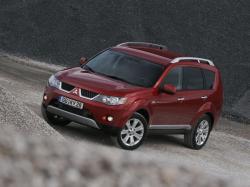Mitsubishi Outlander II