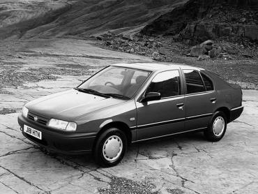 Nissan Primera I Хэтчбек 5 дв. Nissan Primera I Хэтчбек 5 дв.