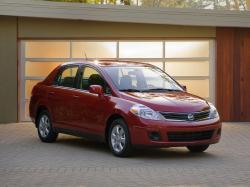 Nissan Versa I Седан