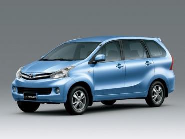 Toyota Avanza II Минивэн