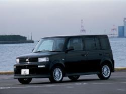 Toyota bB I Компактвэн
