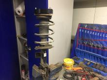 Installing a set of spacers to increase the ground clearance Kia Cee'd Lift Kits (leveling kits and coil spring spacer\strut spacer)
