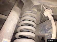 Installing a set of spacers to increase the ground clearance Mercedes-Benz S-klasse III (W140) Lift Kits (leveling kits and coil spring spacer\strut spacer)