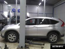 Installing a set of spacers to increase the ground clearance Honda CR-V IV Lift Kits (leveling kits and coil spring spacer\strut spacer)