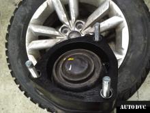 Installing a set of spacers to increase the ground clearance Hyundai Creta Lift Kits (leveling kits and coil spring spacer\strut spacer)