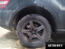 Installing a set of spacers to increase the ground clearance Mercedes ML Lift Kits (leveling kits and coil spring spacer\strut spacer)