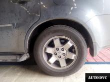 Installing a set of spacers to increase the ground clearance Honda Pilot Kits (leveling kits and coil spacer\strut spacer)