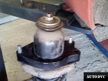 Installing a set of spacers to increase the ground clearance Toyota Corolla Lift Kits (leveling kits and coil spacer\strut spacer) cer\strut spacer) 