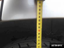Installing a set of spacers to increase the ground clearance Jeep Grand Cherokee III (WK) Lift Kits (leveling kits and coil spacer\strut spacer)