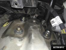 Installing a set of spacers to increase the ground clearance Jeep Grand Cherokee III (WK) Lift Kits (leveling kits and coil spacer\strut spacer)