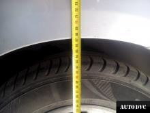 Installing a set of spacers to increase the ground clearance Kia Carens Kits (leveling kits and coil spacer\strut spacer)