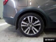 Installing a set of spacers to increase the ground clearance Lada Vesta Cross Lift Kits (leveling kits and coil spacer\strut spacer)