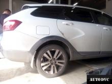 Installing a set of spacers to increase the ground clearance Lava Vesta Cross SW Lift Kits (leveling kits and coil spring spacer\strut spacer)