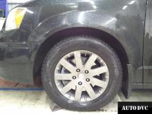 Installing a set of spacers to increase the ground clearance Voyager Lift Kits (leveling kits and coil spring spacer\strut spacer)