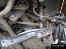 Installing a set of spacers to increase the ground clearance Mercedes-Benz GLK-klasse Lift Kits (leveling kits and coil spacer\strut spacer) 