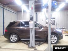 Mercedes-Benz M-klasse II (W164) ML350 install lift kit