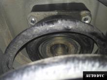 Installing a set of spacers to increase the ground clearance Mercedes-Benz A-klasse A 170  Lift Kits (leveling kits and coil spacer\strut spacer)
