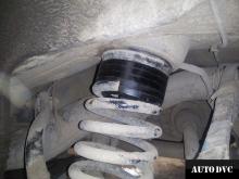 Installing a set of spacers to increase the ground clearance  Mercedes-Benz ML350 (W164) Lift Kits (leveling kits and coil spring spacer\strut spacer)