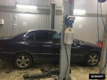Installing a set of spacers to increase the ground clearance Mercedes-Benz CLK-klasse Lift Kits (leveling kits and coil spring spacer\strut spacer)