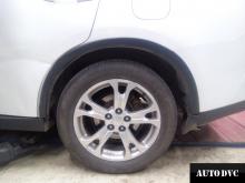 Installing a set of spacers to increase the ground clearance Mitsubishi Outlander III Lift Kits (leveling kits and coil spacer\strut spacer) 