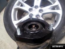 Installing a set of spacers to increase the ground clearance Mitsubishi Outlander III Lift Kits (leveling kits and coil spacer\strut spacer) 
