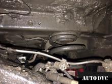 Installing a set of spacers to increase the ground clearance Toyota Noah Lift Kits (leveling kits and coil spring spacer\strut spacer)