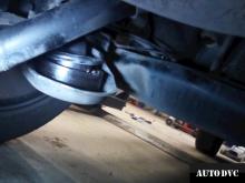 Installing a set of spacers to increase the ground clearance Renault Scenic Lift Kits (leveling kits and coil spacer)