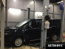 Installing a set of spacers to increase the ground clearance Toyota Noah Lift Kits (leveling kits and coil spring spacer\strut spacer)
