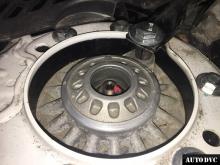 Installing a set of spacers to increase the ground clearance BMW 3er VI (F3x) Lift Kits (leveling kits and coil spring spacer\strut spacer)