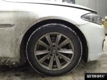 Installing a set of spacers to increase the ground clearance BMW 5er VI Lift Kits (leveling kits and coil spring spacer\strut spacer)
