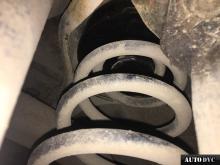 Installing a set of spacers to increase the ground clearance Chevrolet Trailblazer Lift Kits (leveling kits and coil spring spacer\strut spacer)