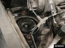 Installing a set of spacers to increase the ground clearance Chrysler PT Cruiser Lift Kits (leveling kits and coil spring spacer\strut spacer)