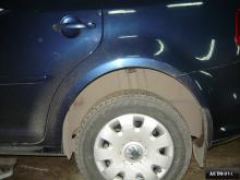 Installing a set of spacers to increase the ground clearance Volkswagen Touran Lift Kits (leveling kits and coil spring spacer\strut spacer)