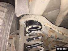 Installing a set of spacers to increase the ground clearance Ford Focus 2 Lift Kits (leveling kits and coil spring spacer\strut spacer)