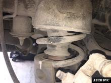 Installing a set of spacers to increase the ground clearance Hyundai Santa Fe Lift Kits (leveling kits and coil spring spacer\strut spacer)