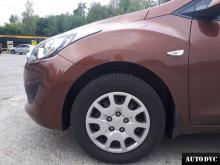 Installing a set of spacers to increase the ground clearance Hyundai i30 Lift Kits (leveling kits and coil spring spacer\strut spacer)