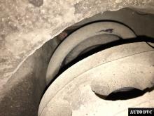Installing a set of spacers to increase the ground clearance Hyundai Santa Fe III Lift Kits (leveling kits and coil spring spacer\strut spacer)