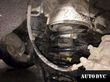 Installing a set of spacers to increase the ground clearance Hyundai Santa Fe Lift Kits (leveling kits and coil spring spacer\strut spacer)