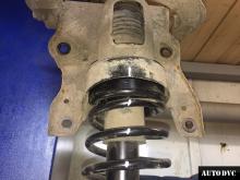 Installing a set of spacers to increase the ground clearance Hyundai Sonata IV (EF) Lift Kits (leveling kits and coil spring spacer\strut spacer)