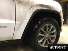 Installing a set of spacers to increase the ground clearance Jeep Grand Cherokee Lift Kits (leveling kits and coil spring spacer\strut spacer)