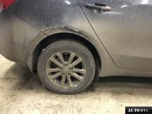 Installing a set of spacers to increase the ground clearance Kia Ceed Lift Kits (leveling kits and coil spring spacer\strut spacer)