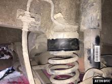 Installing a set of spacers to increase the ground clearance Kia Cee'd Lift Kits (leveling kits and coil spring spacer\strut spacer)