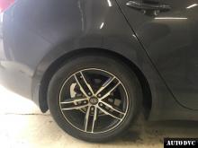 Installing a set of spacers to increase the ground clearance Kia Cee'd Lift Kits (leveling kits and coil spring spacer\strut spacer)
